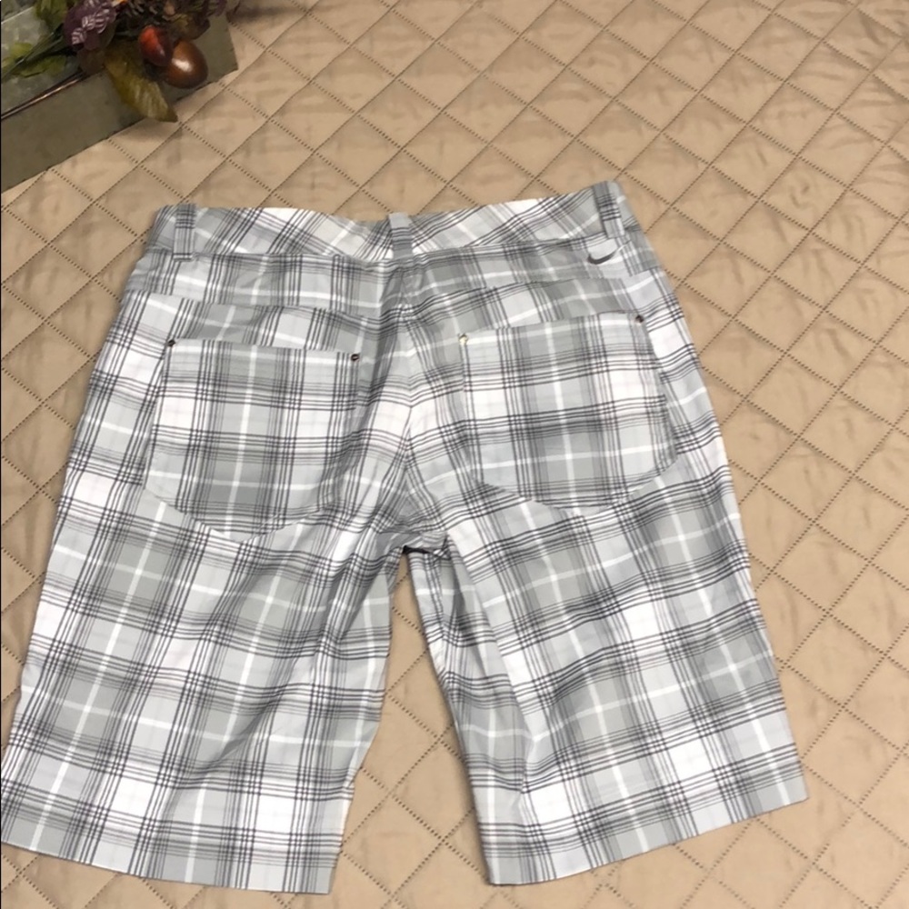 Nike Golf Shorts Sz 4